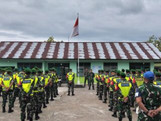 Danramil 405-06 Muara Pinang Kodim 0405/Lahat Pimpin Apel Kesiapan Pengamanan Pleno Tingkat PPK Hasil PSU Kecamatan Muara Pinang